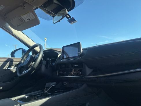 Certified 2023 Nissan Rogue SV FWD image 26
