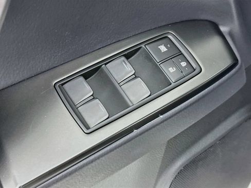 Used 2023 Lexus GX 460 Luxury w/ Sport Design Package AWD/4WD image 17