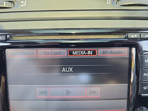 Used 2013 Volkswagen Jetta TDI image 39