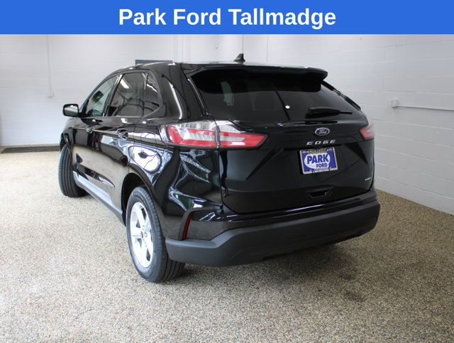 Used 2024 Ford Edge SE AWD/4WD image 3