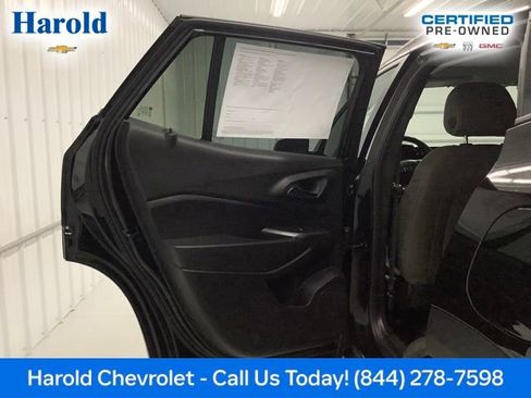 Certified 2025 Chevrolet Trax ACTIV FWD image 12