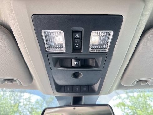 Used 2017 RAM 2500 Longhorn w/ Convenience Group RWD image 43