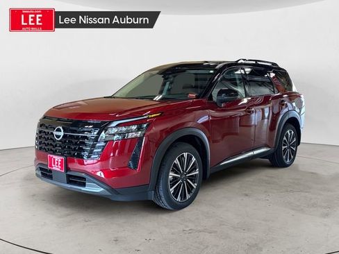 New 2026 Nissan Pathfinder Platinum w/ Lighting Package AWD/4WD image 1