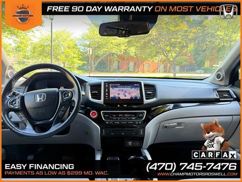 Used 2017 Honda Pilot Touring image 2