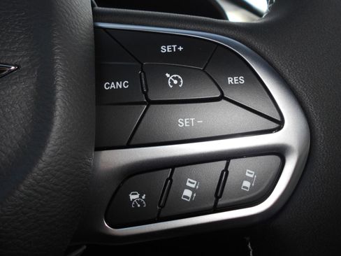 New 2026 Chrysler Pacifica Select image 26