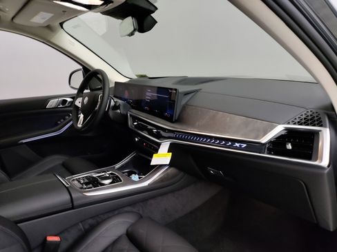 New 2026 BMW X7 xDrive40i image 27