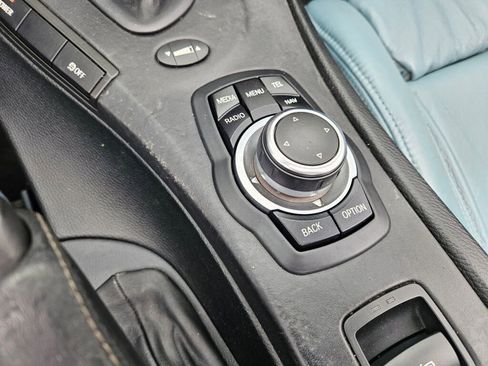 Used 2013 BMW M3 Convertible RWD image 21