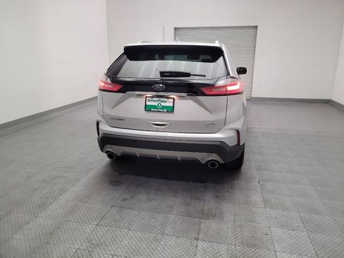 Used 2019 Ford Edge SEL FWD image 7