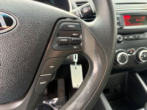 Used 2018 Kia Forte LX image 20