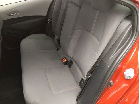 Used 2021 Toyota Corolla SE w/ Carpet Mat Package (TMS) image 18