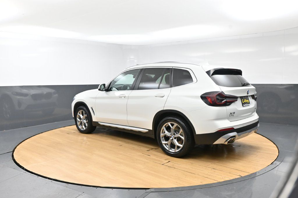 Used 2023 BMW X3 xDrive30i AWD/4WD image 5