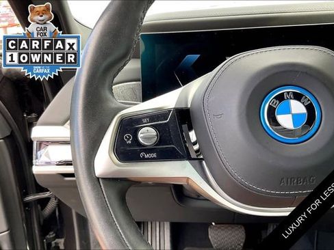 Used 2023 BMW i7 xDrive60 AWD/4WD image 18