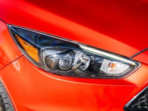 Used 2018 Ford Focus ST w/ Equipment Group 401A image 45