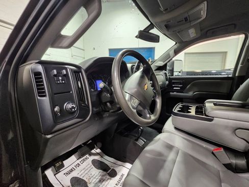 Used 2019 Chevrolet Silverado 2500 W/T w/ WT Convenience Package AWD/4WD image 25