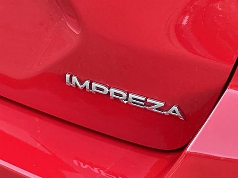 Certified 2025 Subaru Impreza 2.0i image 10