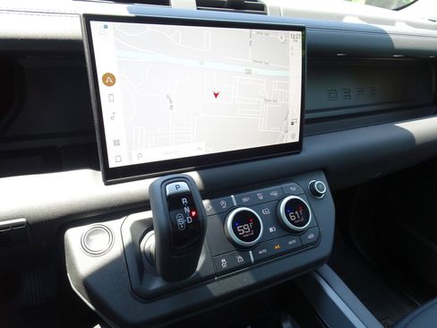 New 2025 Land Rover Defender 110 S image 3