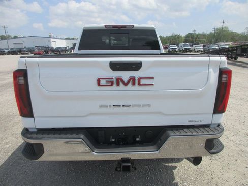 New 2026 GMC Sierra 3500 SLT w/ SLT Premium Package AWD/4WD image 5