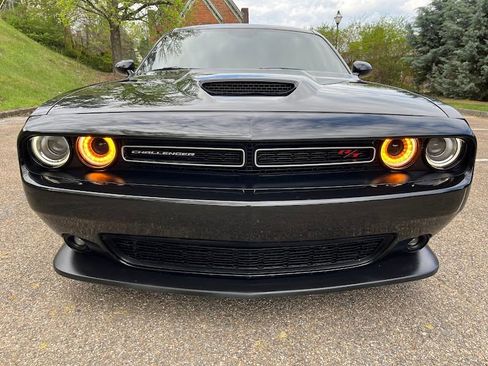 Used 2022 Dodge Challenger R/T RWD image 31