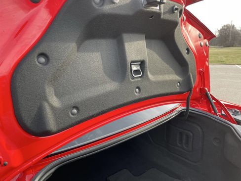 Used 2018 Chevrolet Camaro SS image 34