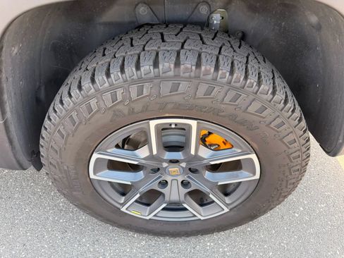 Used 2022 Rivian R1T Adventure AWD/4WD image 35