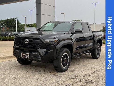Used 2024 Toyota Tacoma TRD Off-Road w/ TRD Off Road Upgrade Package AWD/4WD image 7