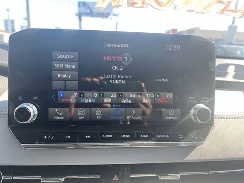 Used 2022 Mitsubishi Outlander SEL image 11