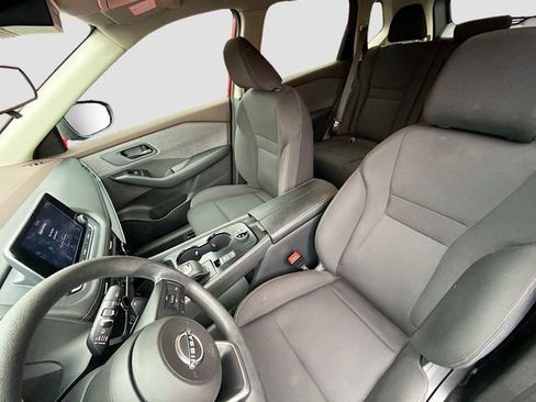 Used 2023 Nissan Rogue S image 20