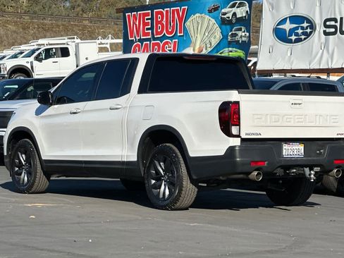 Used 2024 Honda Ridgeline Sport image 6