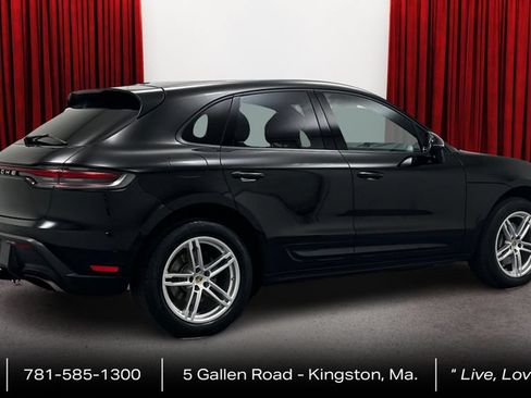 Used 2022 Porsche Macan AWD/4WD image 5