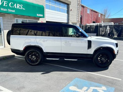 Used 2023 Land Rover Defender 130 X-Dynamic SE image 8