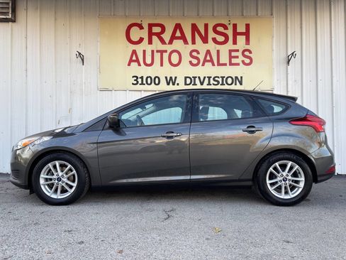 Used 2018 Ford Focus SE image 6