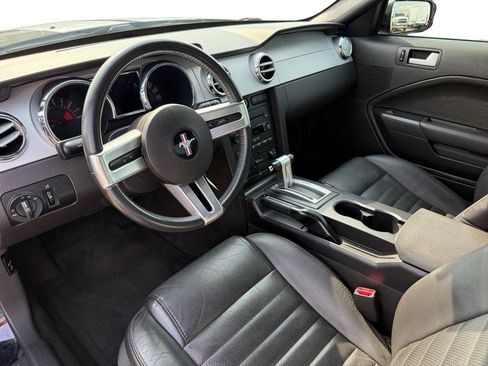 Used 2006 Ford Mustang GT RWD image 10
