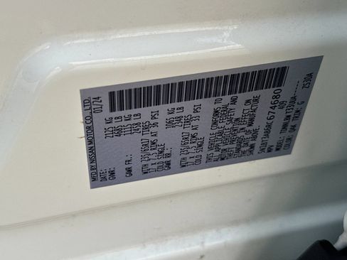Used 2024 Nissan Rogue S AWD/4WD image 29