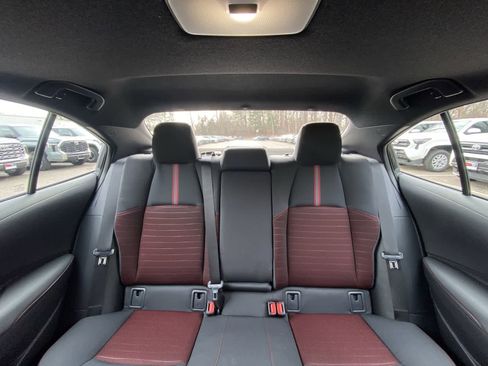 Certified 2025 Toyota Corolla SE image 33