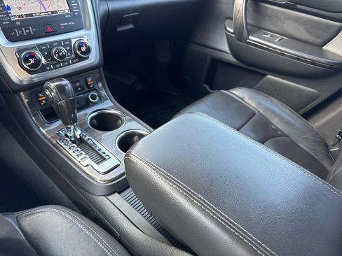 Used 2016 GMC Acadia SLT AWD/4WD image 31