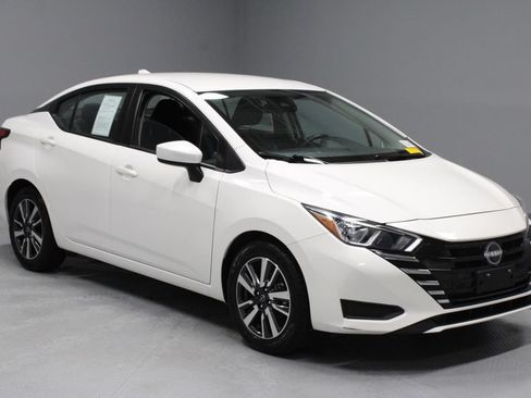 Certified 2024 Nissan Versa SV FWD image 1