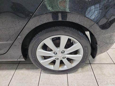 Used 2013 Hyundai Accent SE image 46