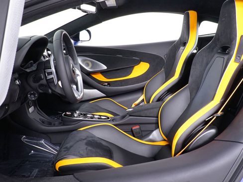 New 2026 McLaren GTS RWD image 4