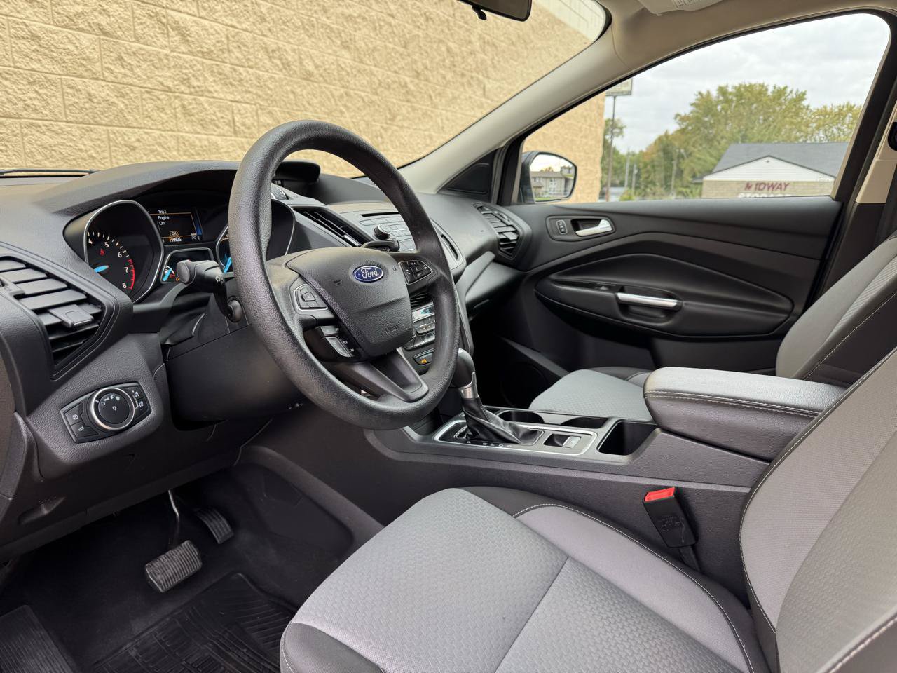 Used 2017 Ford Escape SE AWD/4WD image 12
