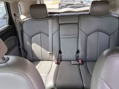 Used 2012 Cadillac SRX FWD image 12