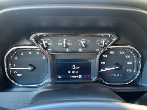 Used 2022 GMC Sierra 2500 AT4 w/ Gooseneck/5TH Wheel Package image 23