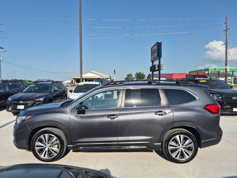Used 2022 Subaru Ascent Limited AWD/4WD image 9