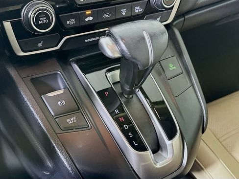 Used 2018 Honda CR-V Touring image 22