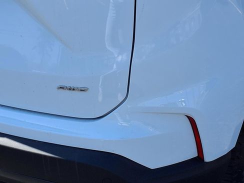 Used 2023 Ford Edge SEL w/ Sport Appearance Package image 26