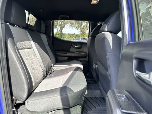 Used 2023 Toyota Tacoma TRD Sport image 18