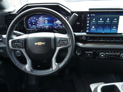 Used 2025 Chevrolet Silverado 2500 LT w/ Safety Package AWD/4WD image 22
