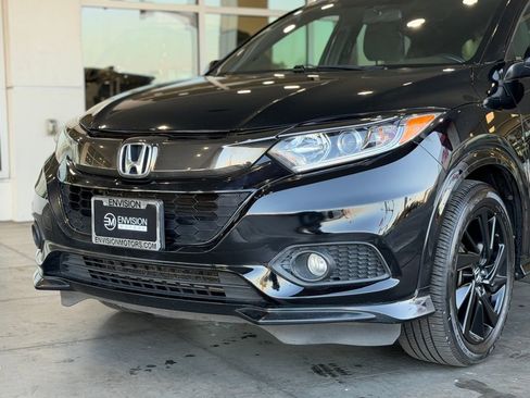 Used 2021 Honda HR-V Sport image 3