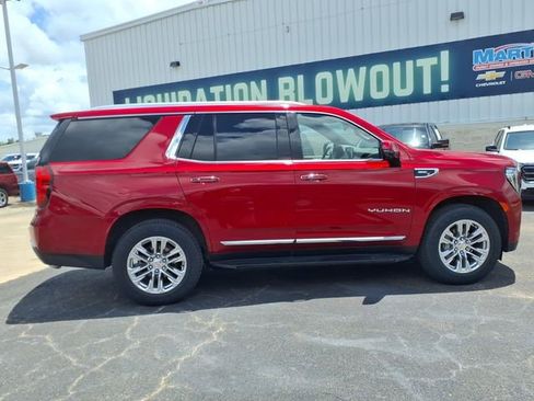 Used 2022 GMC Yukon SLT w/ SLT Premium Package RWD image 4