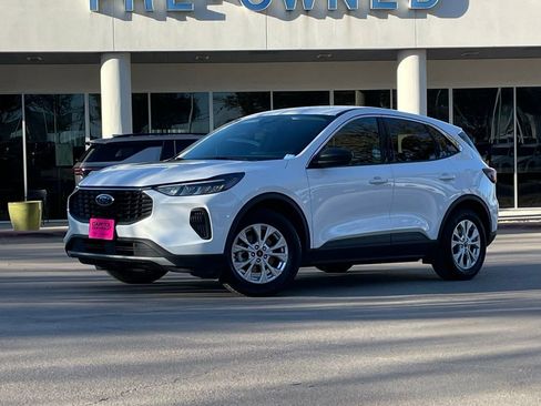 Used 2024 Ford Escape Active image 1