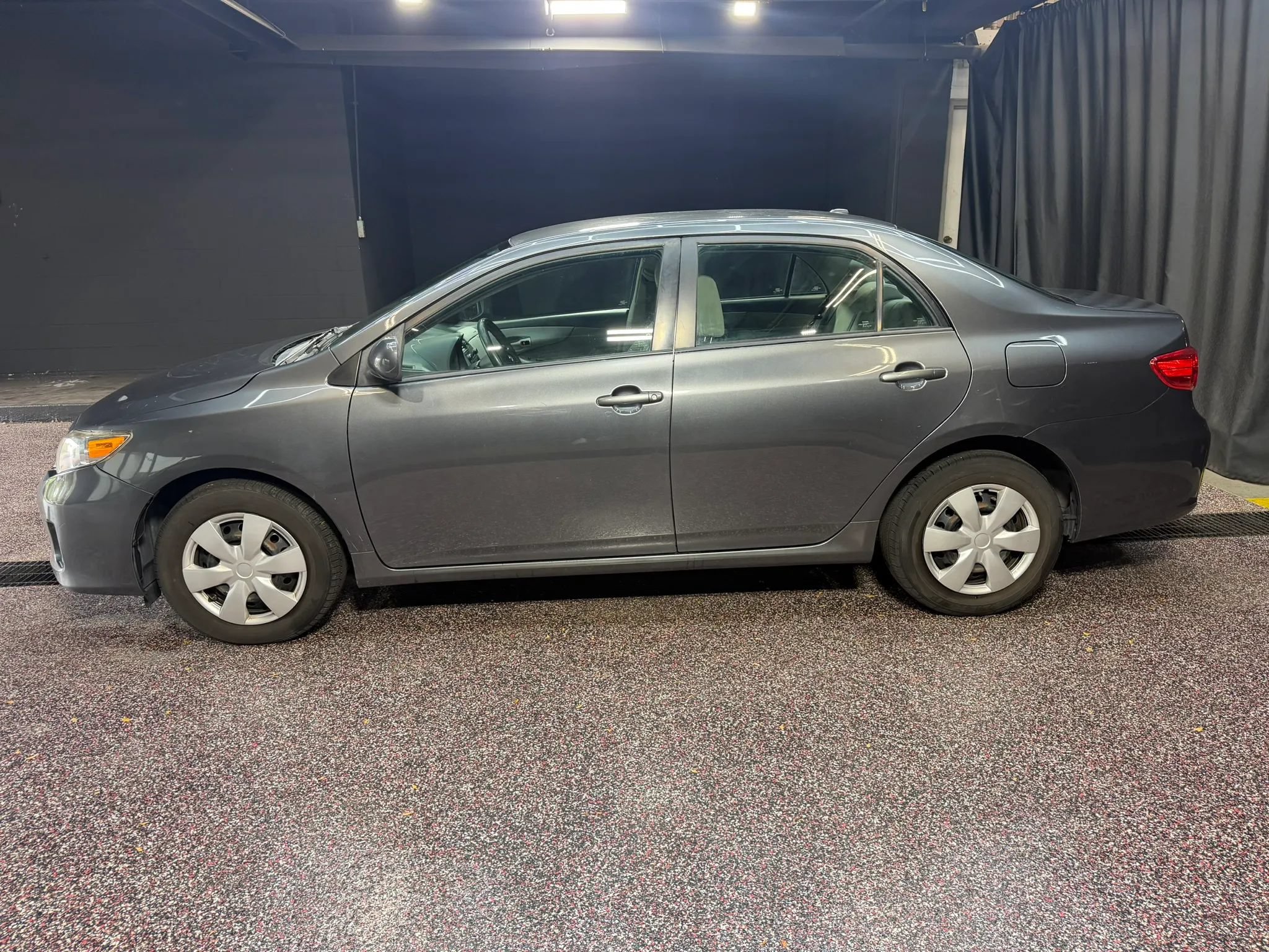Used 2011 Toyota Corolla LE FWD image 4